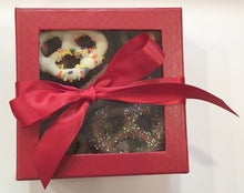 Load image into Gallery viewer, Pretzelmania Gift Box
